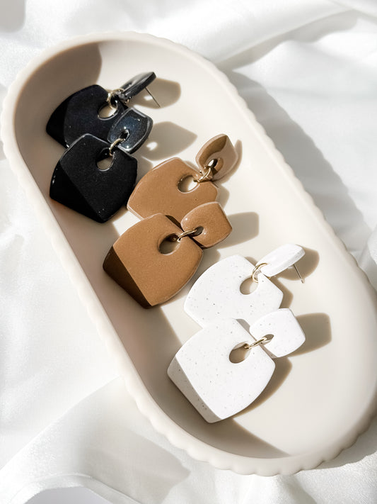 Basic Statement Earring - Black