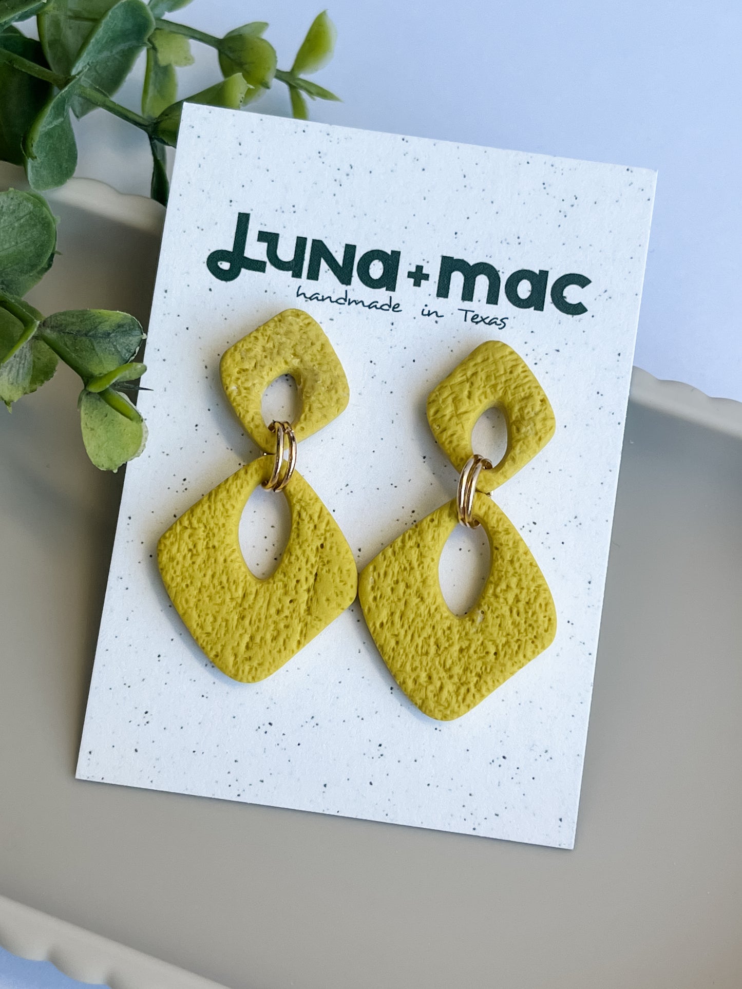 Geometric Textured Drops - D. Mustard