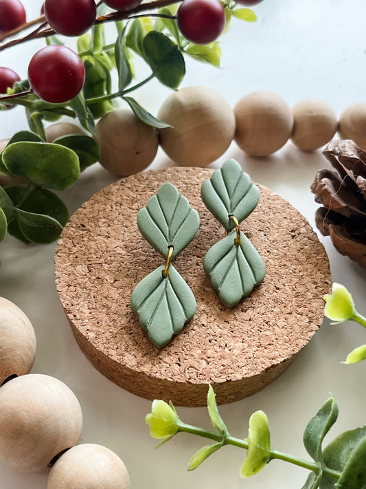 Luxe Reverie Earring - Dark Green