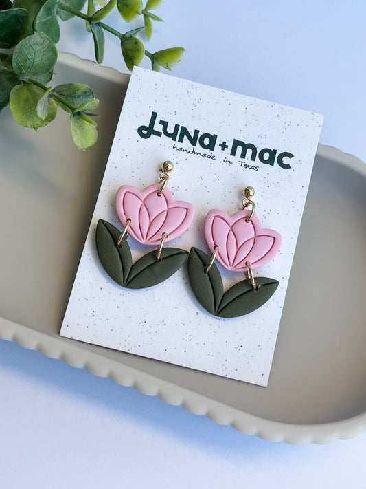 Petal Poise Earring - Rose Pink