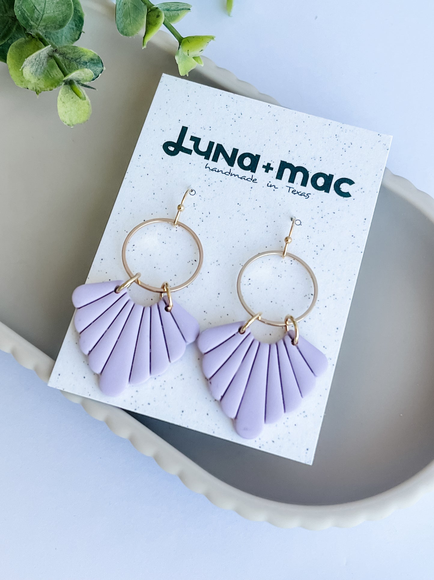 Modern Shell Earring - Lilac