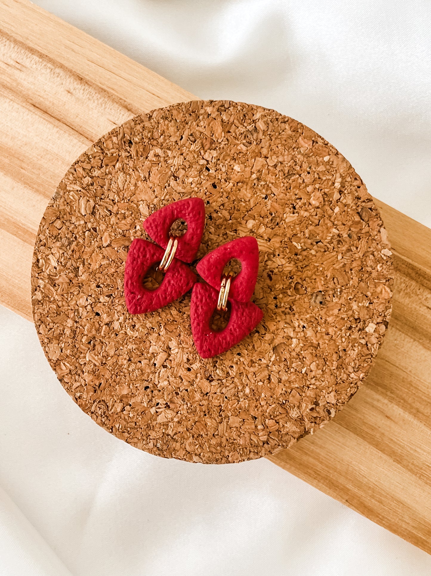 Petite Triangle Textures - Cupid