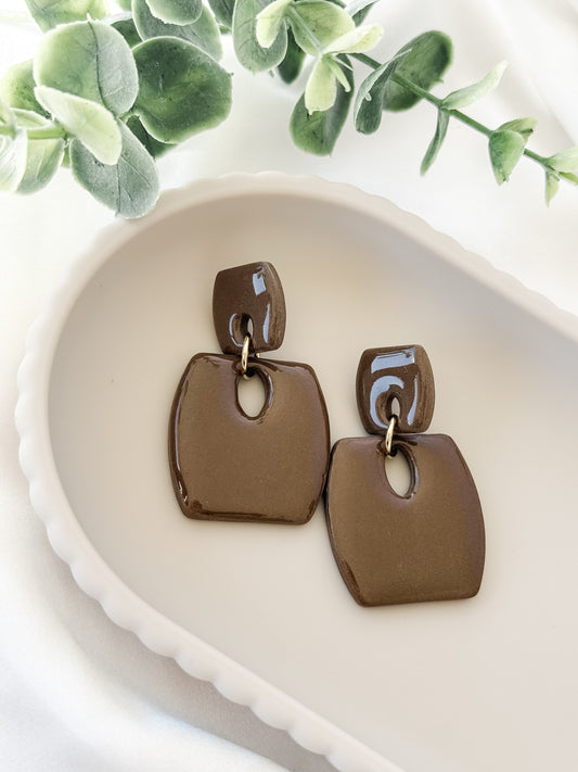 Basic Statement Earring - Cowboy Brown