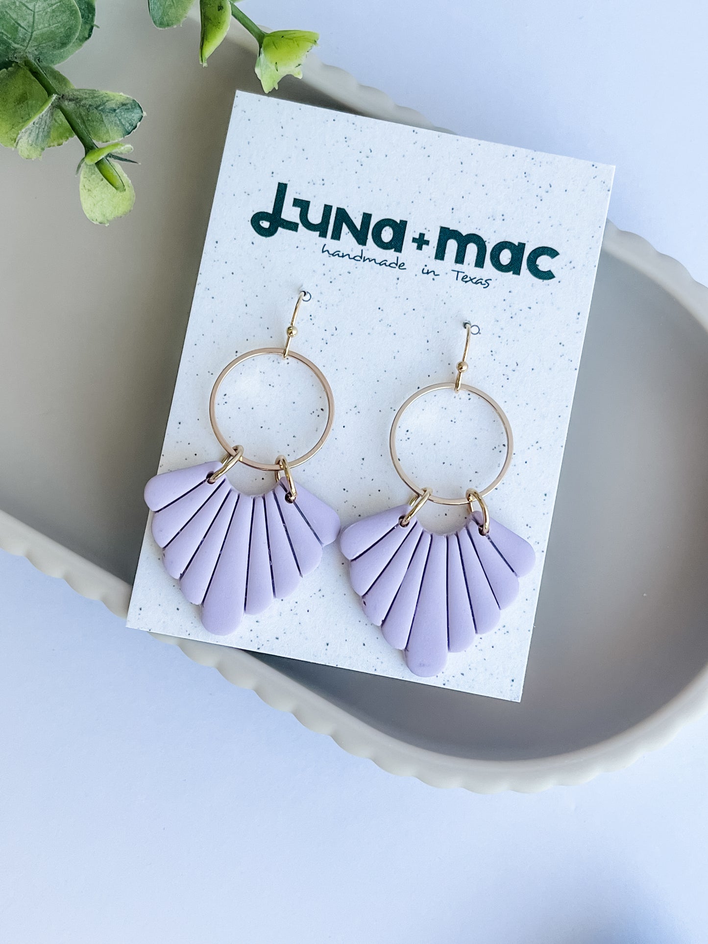 Modern Shell Earring - Lilac