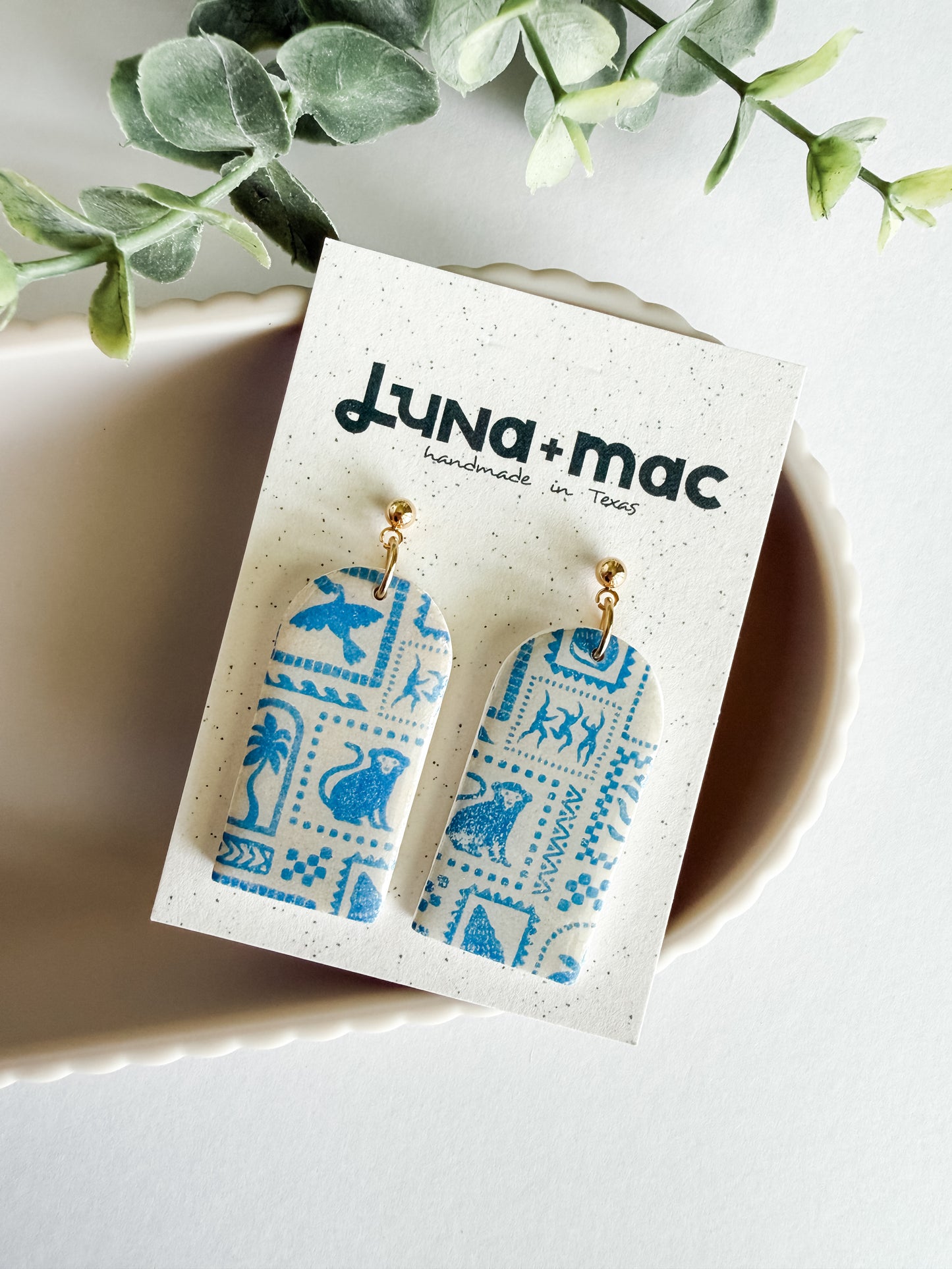 Arched Earring - B. Vintage Vacation