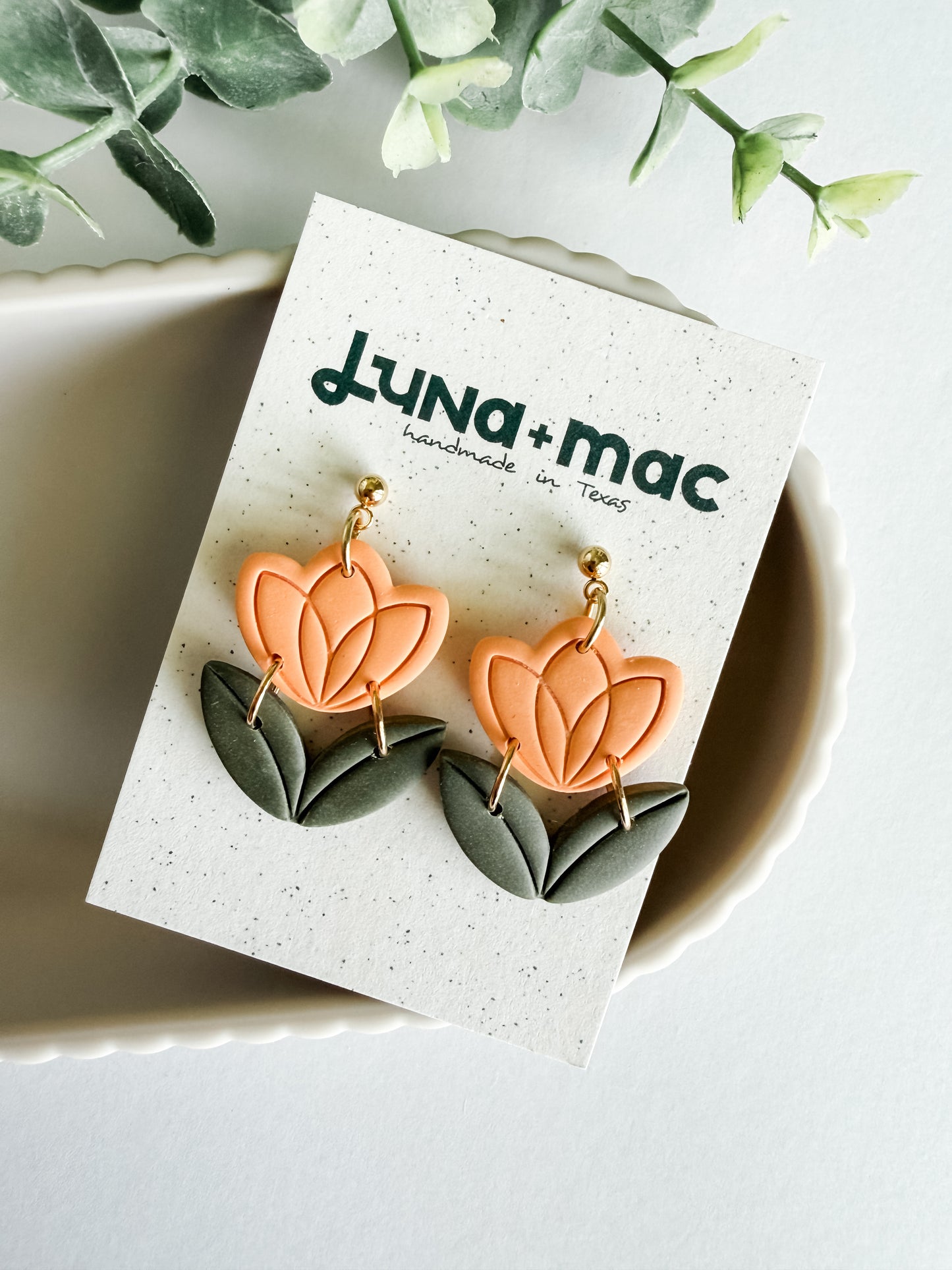 Petal Poise Earring - Apricot