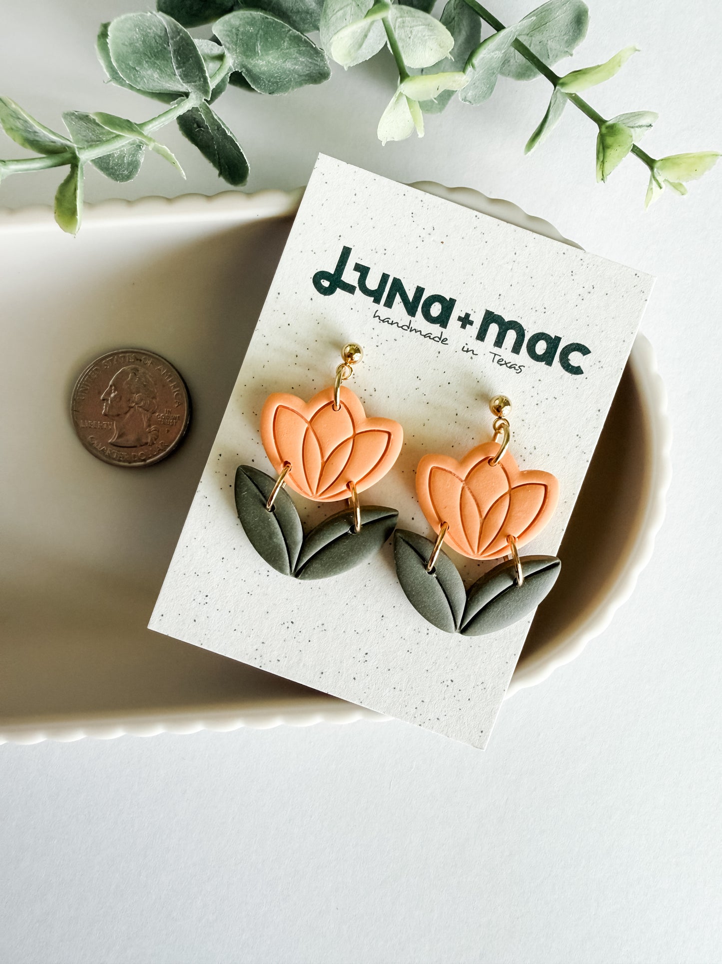 Petal Poise Earring - Apricot