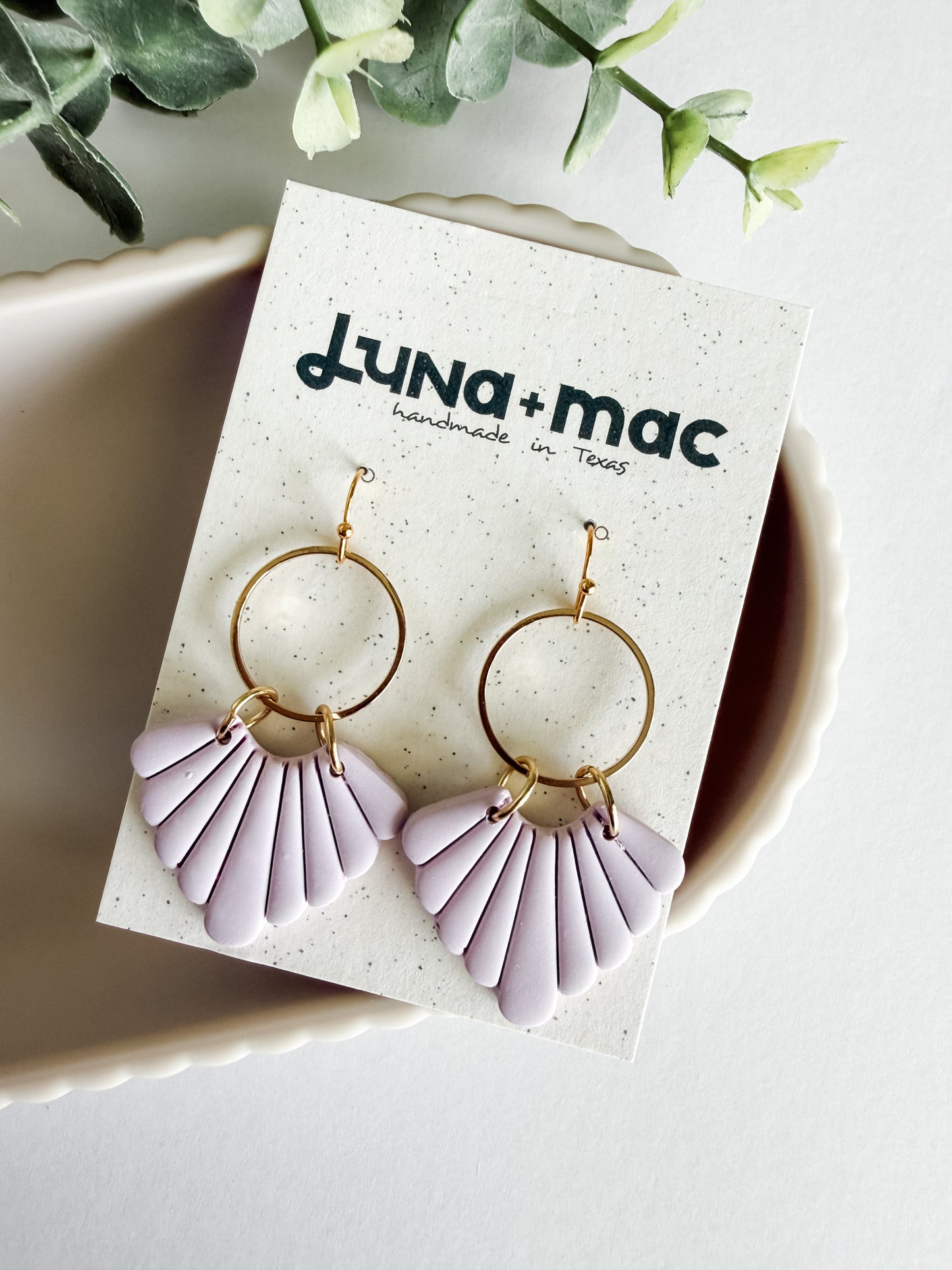 Modern Shell Earring - Lilac