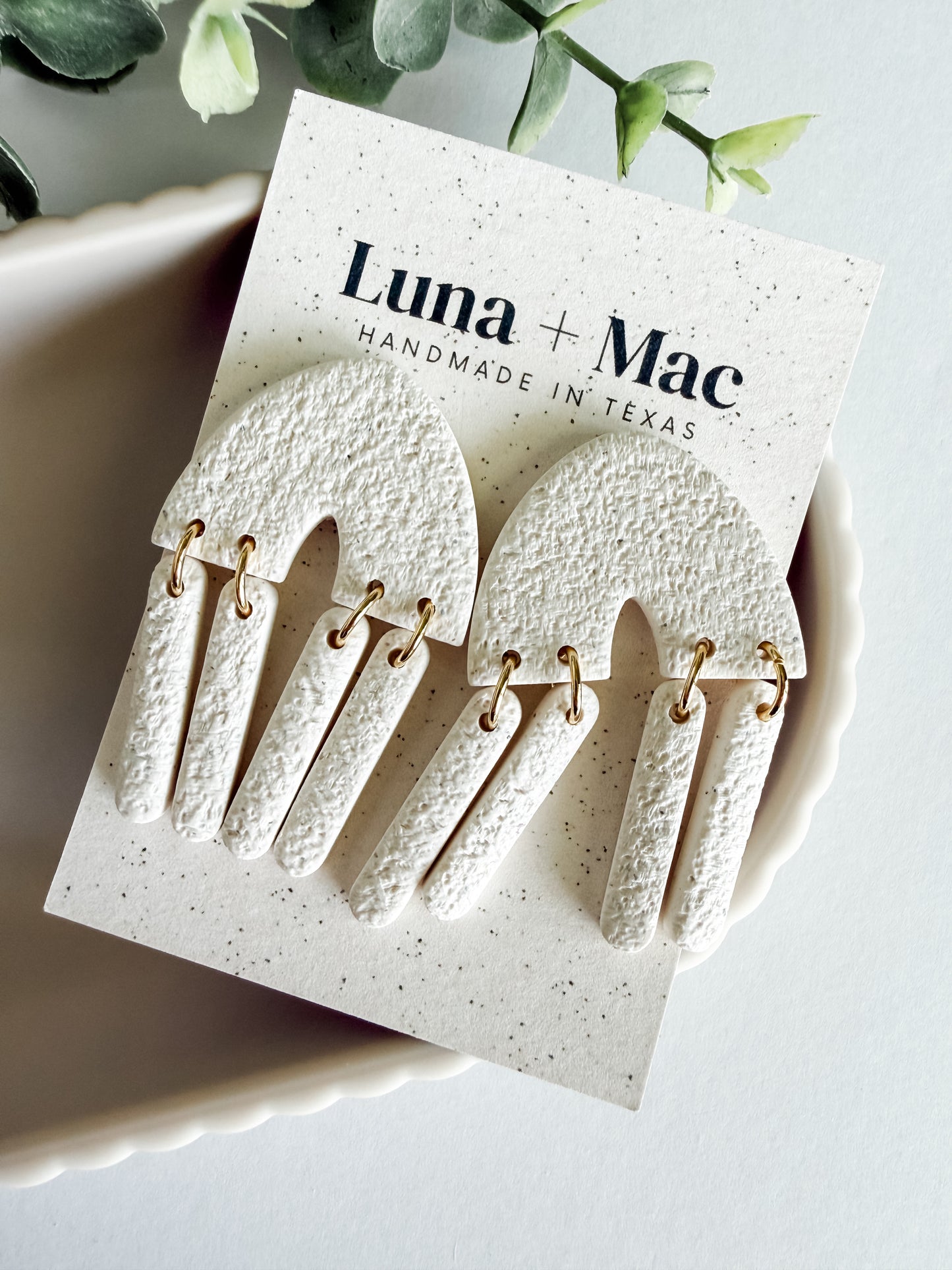 Dune Arch Earrings - Cream Texture